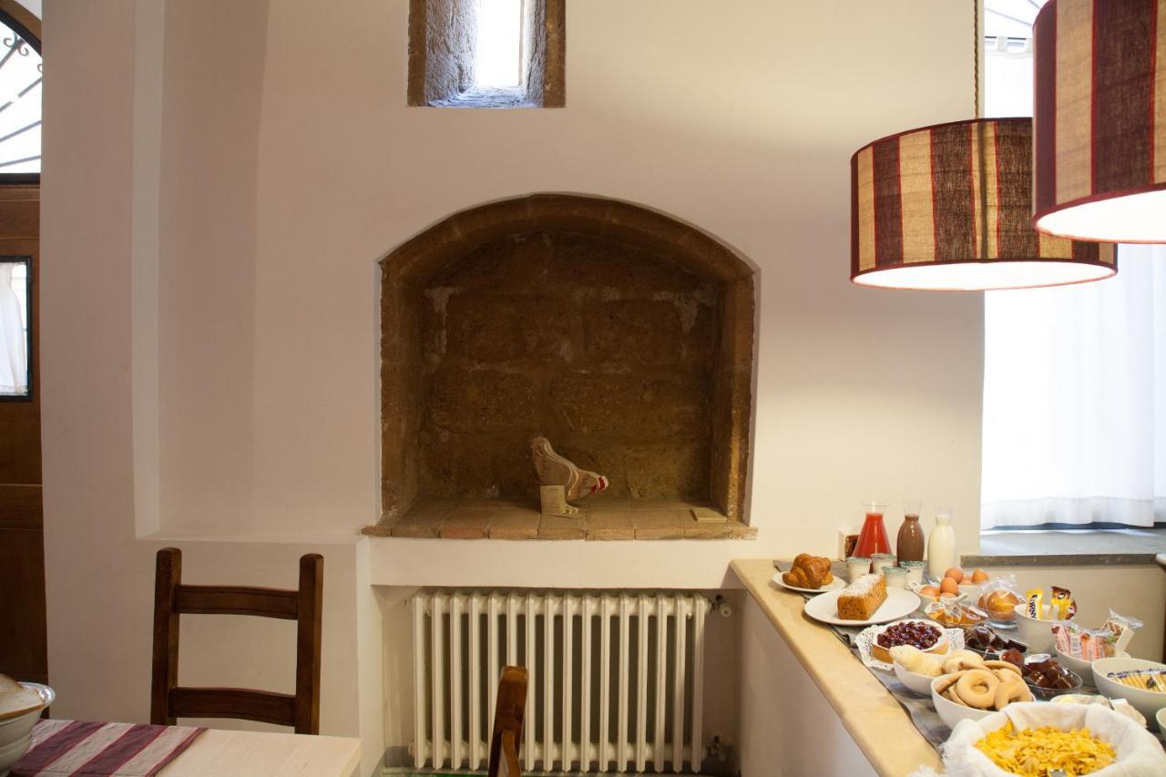 オルヴィエート サンアンジェロ 42 Bed & Breakfast エクステリア 写真